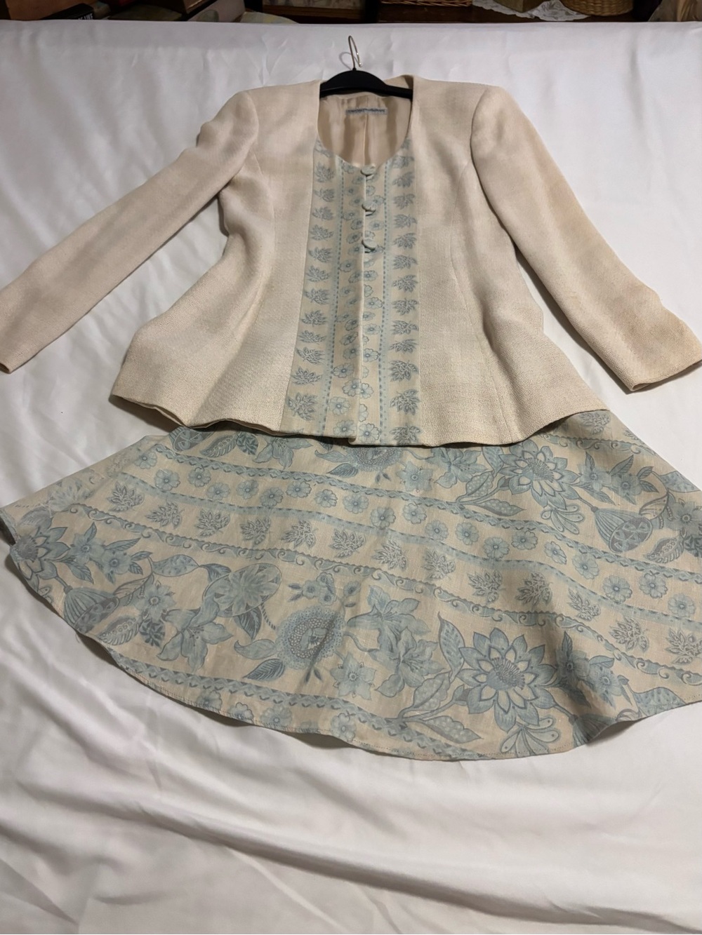 Emporia Armani made in Italy Jacket + wrap miniskirt suit. Size 42 (6)USA small